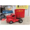 Image 9 : Otaco Minnitoy Canada Packers Maple Leaf Truck And Trailer 1940s Or 1950s Pressed Steel 29"