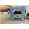 Image 11 : Sun Star 1958 Volkswagen Stakebed 1/12 Scale Die Cast With Box Limited Edition