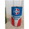 Image 3 : 2 Quart Oil Cans; 1 Superior; 1 Royalite