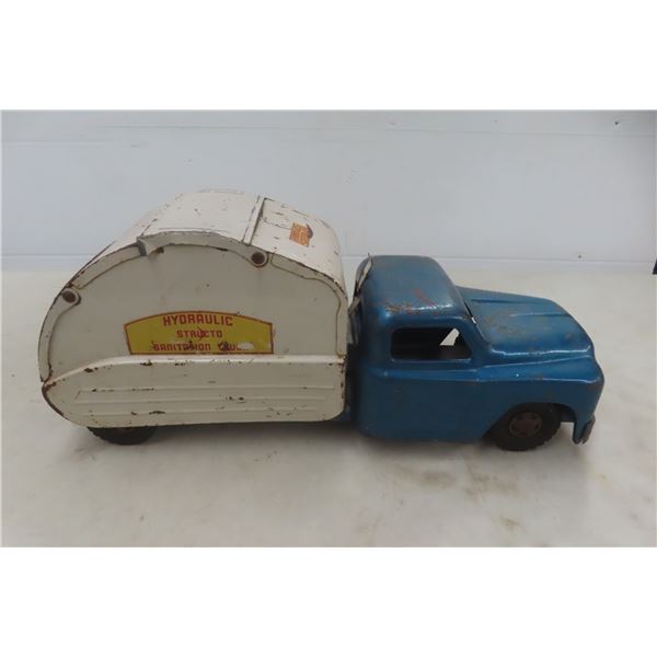 Structo Sanitation Truck — 1960s Pressed Steel