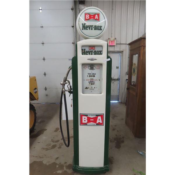 Bennett Vintage Gas Pump — Restored BA — with Reproduction Globe — Crack 