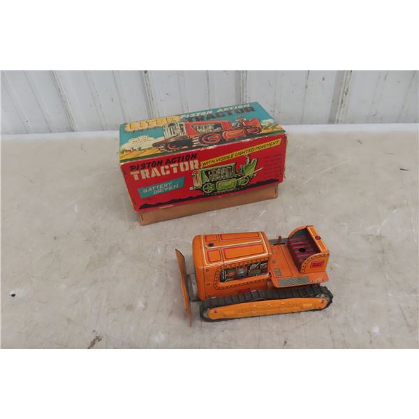Lited Piston Action Tractor - Betting Tin Litho, Japan TN w/ Box, No Men