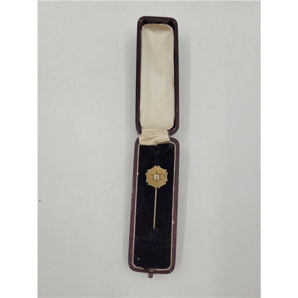 VTG BC Dogwood Stick Pin w/ Original Box