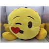 Image 1 : Kissy Face Emoji Plush