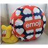 Image 3 : Kissy Face Emoji Plush
