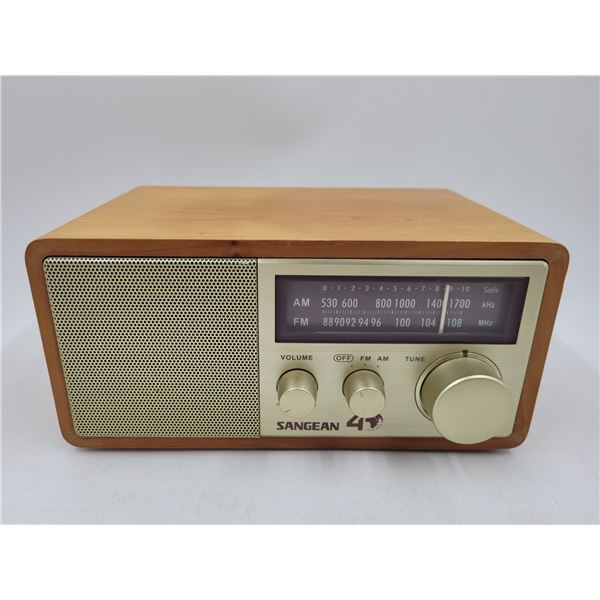 Sangean WR-11SE AM/FM Table Top Radio