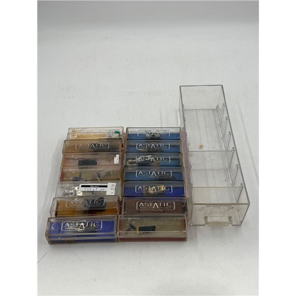 14 N.O.S Astatic Needle Cartridges & Plastic Holder