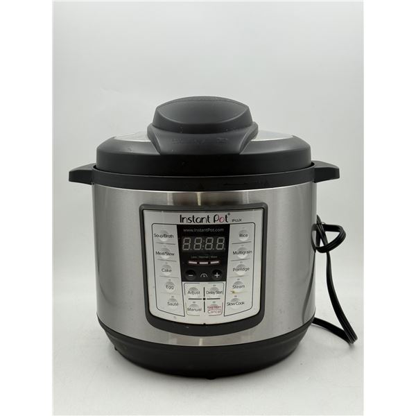 Instant Pot IP-Lux (Used)