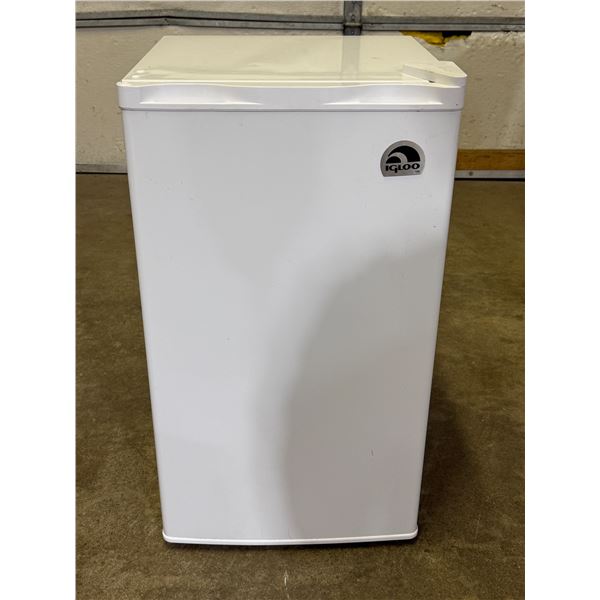 Igloo Mini Fridge