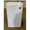 Image 1 : Igloo Mini Fridge