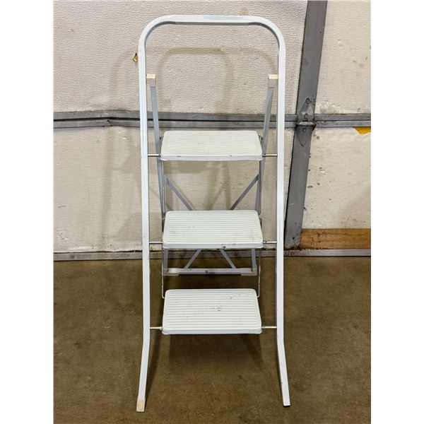 Folding 3 Step Ladder