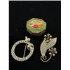 Image 1 : Silver Brooches & Pill Container (Damaged)