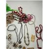 Image 9 : Assorted Jewelry: Necklaces, Rings, Bracelets, Earrings, Brooches