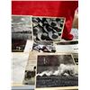Image 4 : Assorted Black / White Pictures