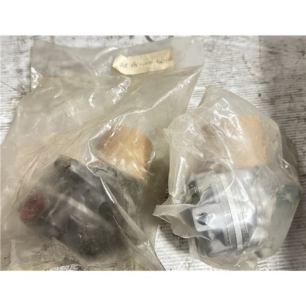 (2) Parker #D05AA2A Fixed Displacement Aluminum Gear Pumps