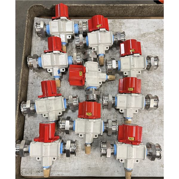 Lot of (10) SMC #VHS50-N10B-Z Valves