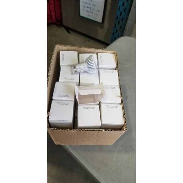 BOX OF NEW 3000K LED LAMPS 3PD9