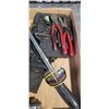 Image 2 : TRAY OF ASSORTED TOOLS - HAMMER, TORQUE WRENCH, PLIERS, ETC