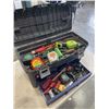 Image 2 : TOOL BOX WITH ASSORTED HAND TOOLS