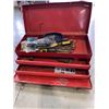 Image 1 : TOOL BOX WITH ASSORTED HAND TOOLS