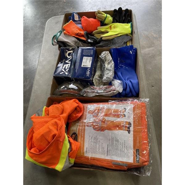 3 TRAYS OF ASSORTED SAFTEY CLOTHES, GLOVES, EYEWEAR ETC, MOSTLY NEW