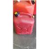 Image 2 : 3 JERRY CANS
