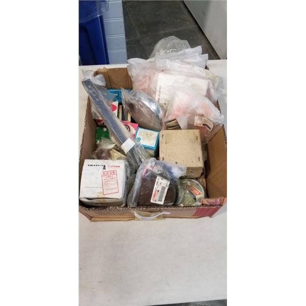 LOT OF YAMAHA MOTORCYCLE PARTS