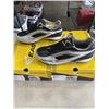 Image 2 : 2 NEW PAIRS OF EASTON DIAMOND LO WFII SIZE 9 BASEBALL CLEATS BLACK / WHITE