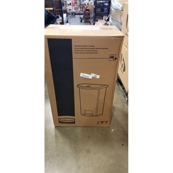 AS NEW RUBBERMAID STEP ON GARBAGE CAN