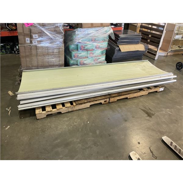 SKID OF METAL CLAD OVER LAPPING SIDING, APPROX 36 X 115 , APPROX 15 PIECES