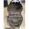 Image 2 : NAPOLEON TRAVEL Q PORTABLE PROPANE BBQ WITH CARRY BAG