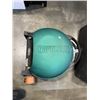 Image 4 : NAPOLEON TRAVEL Q PORTABLE PROPANE BBQ WITH CARRY BAG