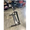 Image 2 : METAL WEIGHT BAR / PLATE RACK