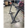 Image 3 : METAL WEIGHT BAR / PLATE RACK