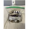 Image 1 : 2LBS WORLD COINS AND TOKENS
