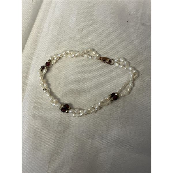 WHITE DOUBLE STRAND CULTURED PEARLS W/ RED GARNET BEADS BRACELET