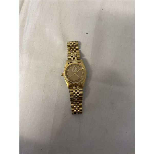 BULOVIA WRIST WATCH QUARTZ, GOLD DIAL, MARKED 10KT FACE, BATTERY REQUIRED