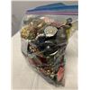 Image 3 : LARGE BAG OF MISC JEWELRY AND PARTS