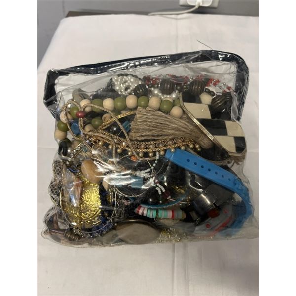 LARGE BAG OF MISC JEWELRY AND PARTS