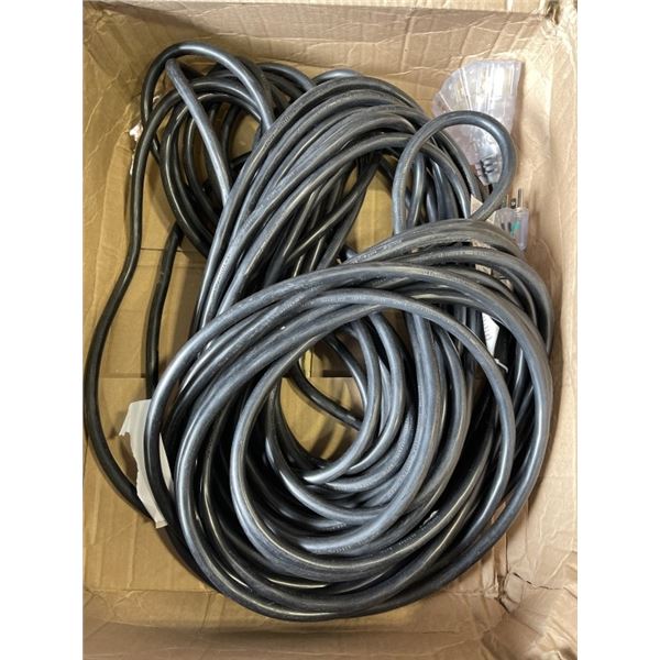 AS NEW INDOOR \OUTDOOR 3-OUTLETS HEAVY DUTY 1OOFT 12AWG 15AMP 125VOLTS BLACK SERIES