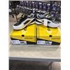 Image 3 : 2 NEW PAIRS OF EASTON DIAMOND LO WFII BASEBALL CLEATS SIZE WOMENS 8 / MENS 7 BLACK