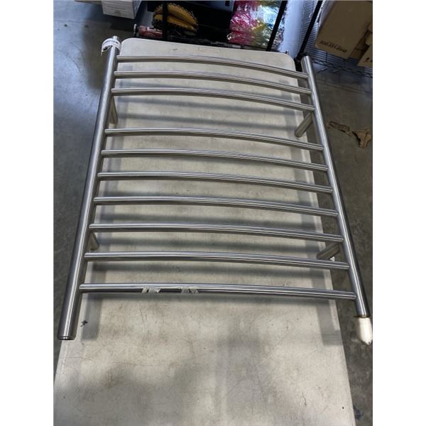 WALL MOUNT ELECTRIC TOWEL WARMING RACK