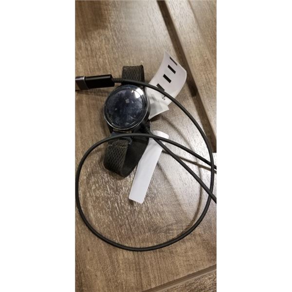 SAMSUNG GALAXY WATCH 6 WITH CHARGER WORKING