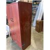 Image 4 : 2 DOOR CABINET WITH 2 DRAWERS 65' TALLX 3 FEET