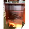 Image 2 : 2 DOOR CABINET WITH 2 DRAWERS 65' TALLX 3 FEET