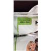 Image 2 : 2 BRAND NEW BAMBOO MEMORY FOAM PILLOW - HYPOALLERGENIC, BREATHABLE, AND MACHINE WASHABLE