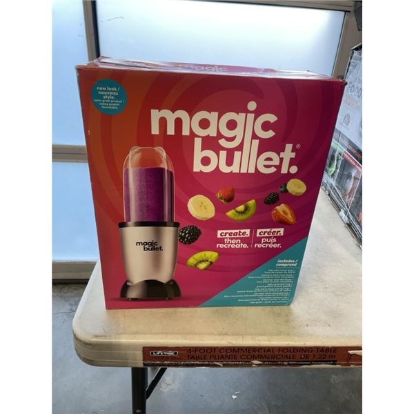 MAGIC BULLET 17PC BLENDER SET - TESTED WORKING