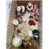 Image 4 : LOT OF ESTATE GOODS - CANDLES, FIGURINES, WALL CLOCKS, ETC