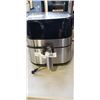 Image 1 : AS NEW  ULTIMA COSA 5.2QT DIGITAL AIR FRYER - TESTED WORKING, RETAIL $229