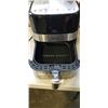 Image 2 : AS NEW  ULTIMA COSA 5.2QT DIGITAL AIR FRYER - TESTED WORKING, RETAIL $229